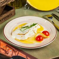 Треска под сливочно-цитрусовым соусом в Iris