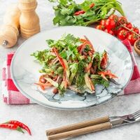 Салат с говядиной и фасолью в Delmario