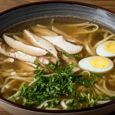 Суп Лапша куриная доставка в Еда Да по цене 195 ₽