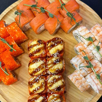 Филадельфия сетв Boss pizzarolls по цене 2150 ₽