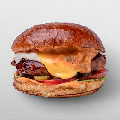 Шеф-бургер в Chickiez Chicken Factory по цене 720 ₽