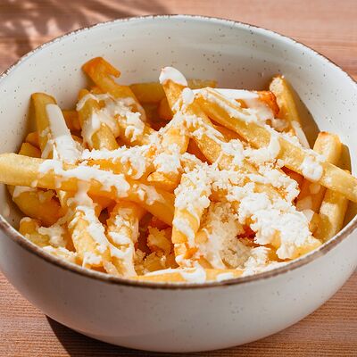 Картофель фри с сыром Пармезан в Москва по цене 220 ₽