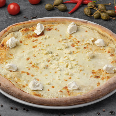 Пицца Четыре сыра в Пицца Паста Гриль и Пивбар по цене 1100 ₽