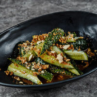 Тайские маринованные огурцы в Wok café