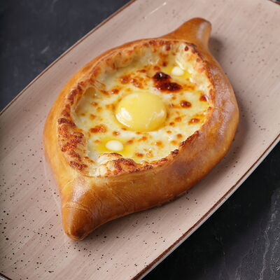 Хачапури по-аджарски в Лас Пальмас по цене 680 ₽