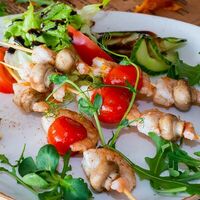 Креветки с черри и шампиньонами в Имбирь