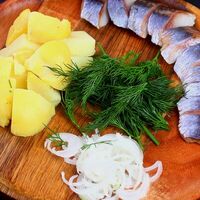 Сельдь с картофелем в Мясо гриль