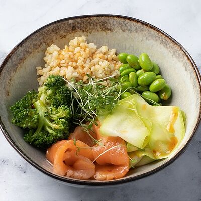 Боул с лососем и брокколи в Кэрри по цене 460