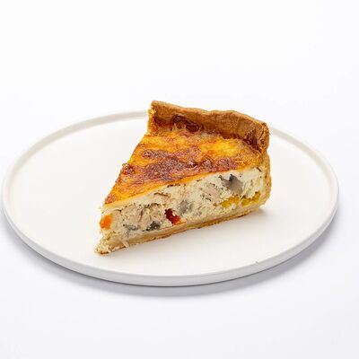 Киш с курицей в Le dessert по цене 460 ₽