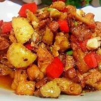 Жареная курица слабо острая в Китайские Пельмени