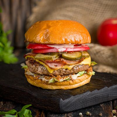 Копченый Билли в Manny's Burger по цене 790 ₽