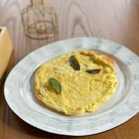 Омлет из трех яиц в Kitchen & Bar Corner