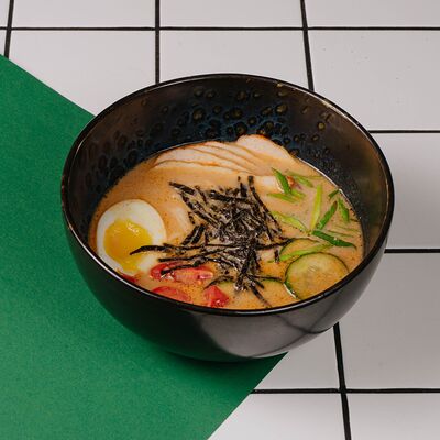 Рамен с курицей в Sant по цене 440 ₽