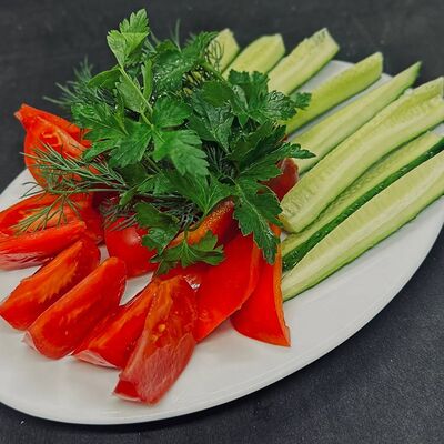 Овощная тарелка в Кафе сон у моря по цене 350 ₽