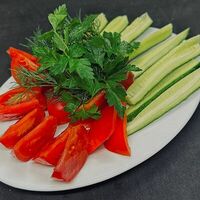 Овощная тарелка в Кафе сон у моря