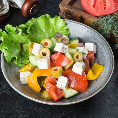 Греческий салатв Чайхана №2 по цене 400 ₽