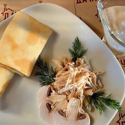 Блинчики с курицей и грибами в Дача по цене 220 ₽