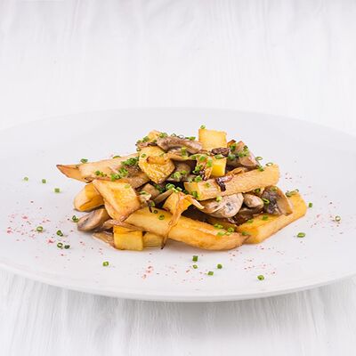 Картофель, жаренный с луком и грибами в MaxBakery по цене 180 ₽