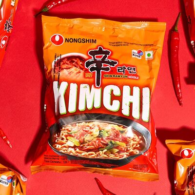 Рамен Кимчи Nongshim в Вначале была курица по цене 319 ₽