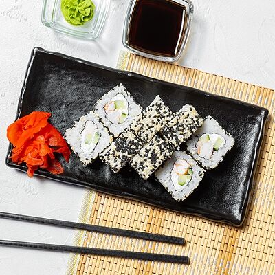 Сливочная креветка в Halal SushiRolls по цене 449 ₽