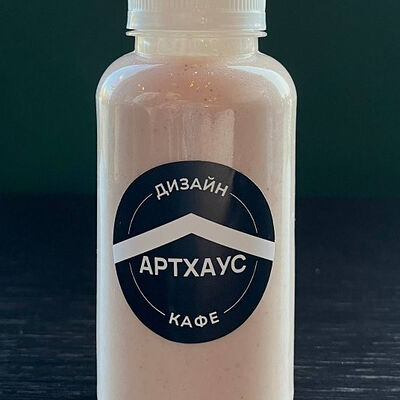 Банан-клубника в Артхаус по цене 630 ₽