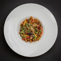 Лапша с морепродуктами в La Piazza