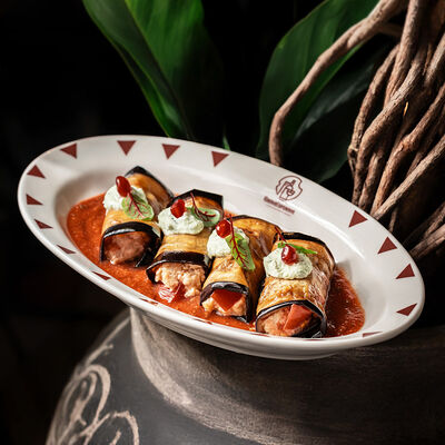 Рулет из баклажан с кремом из мацони в ЮжанеГорожане по цене 648 ₽