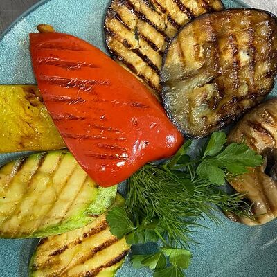 Овощи на гриле в Babbo family cafe по цене 480 ₽
