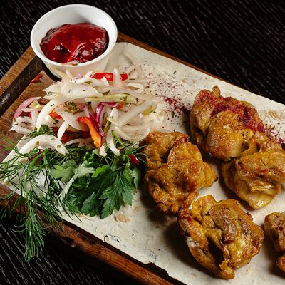 Шашлык из куриного бедра в Harats по цене 590 ₽