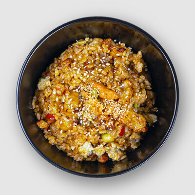 Рис по-китайски с курочкой и соусом терияки в СУШИБОКС по цене 408 ₽