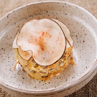 Салат старорусский в Кафе-парк Теремок по цене 250 ₽