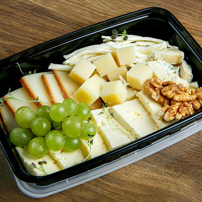 Сырная тарелка в Чача по цене 710 ₽