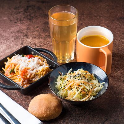 Обед хорошего дня №1 в Пряности & Радости на Васильевском по цене 550