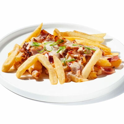 Картофель фри с беконом запеченный в ЭкоРолл по цене 612 ₽