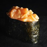 Спайси-лосось в Sushi рыбу