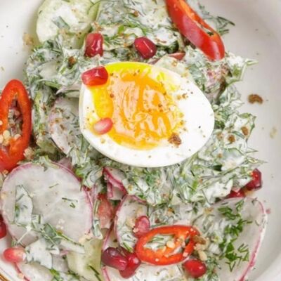 Салат овощной с яйцом в Добрый Грузин по цене 580 ₽