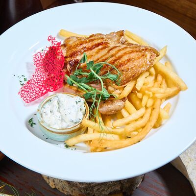 Куриный окорок фаршированныйв Балканский гурман по цене 880 ₽