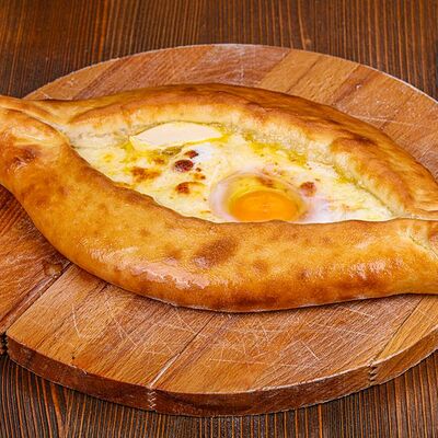 Хачапури по-аджарски в Чито-гврито по цене 590 ₽