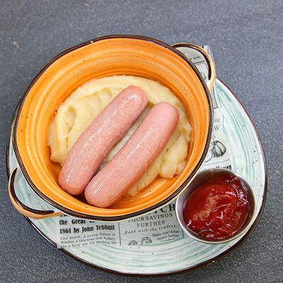 Сосиски с картофельным пюре в На югах по цене 390 ₽