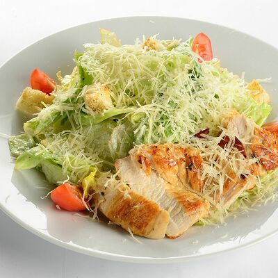 Салат Цезарь с курицей в Шаурма на мангале 24 по цене 400 ₽