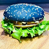 Black chicken burger в Best Food