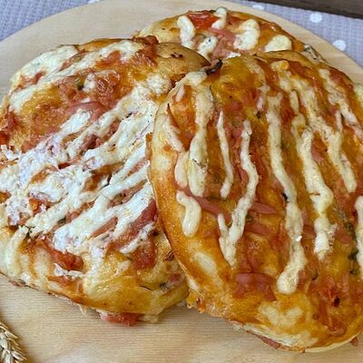 Пицца с колбасой в Bakery по цене 150 ₽