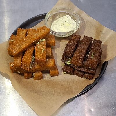 Ржаные и бородинские гренки в Паркофка по цене 300 ₽