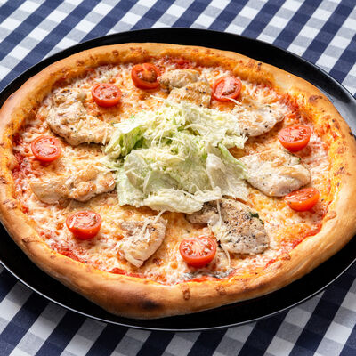 Пицца Цезарь в Trattoria Caffe Del Sole по цене 520 ₽