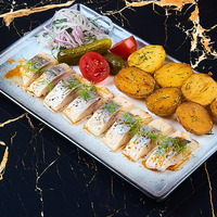 Сельдь с картофелем в Level kitchenbar