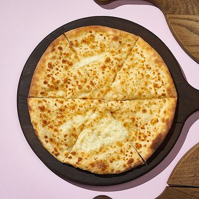 Хачапури Мегрули в Хачапури и вино по цене 317 ₽