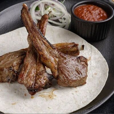 Каре ягнёнка в Добрый Грузин по цене 1200 ₽