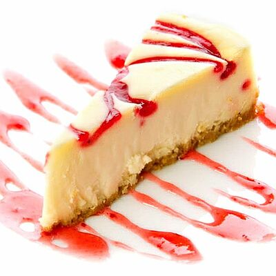 Классический чизкейк с клубничным топпингом в Выбери Суши Пицца по цене 295 ₽