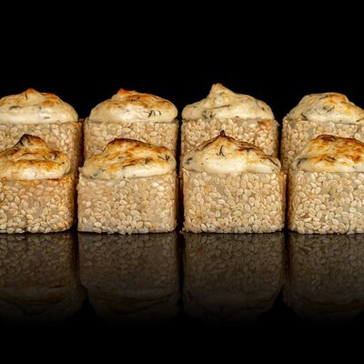 Запеченный угорь в Roll Dealler по цене 620 ₽