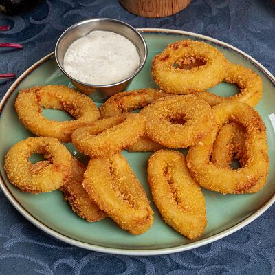 Кольца кальмара с соусом тартар в Космос по цене 490 ₽